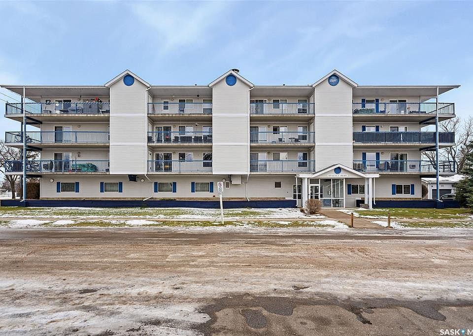 1st image of UNIT 301-2501 1st AVENUE W