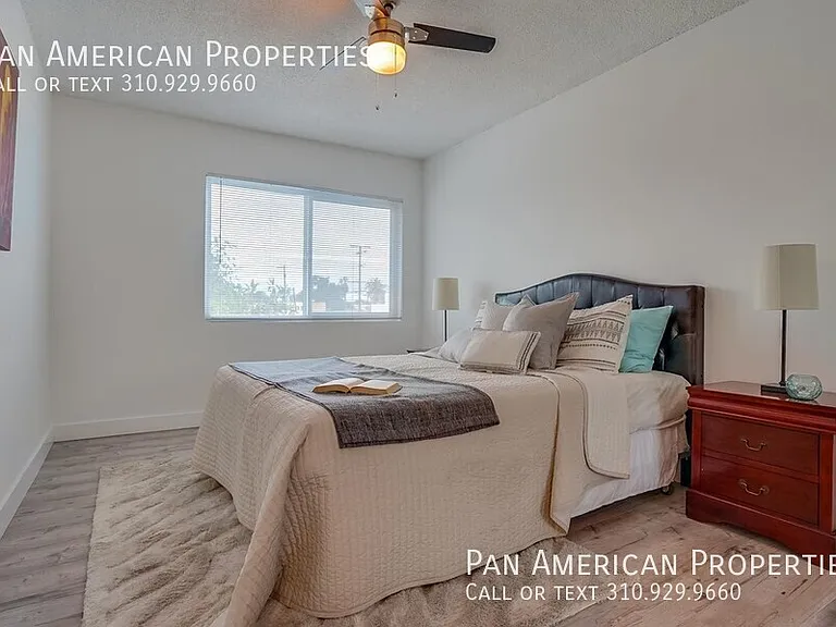 94 E Market St #3 — Photo 15