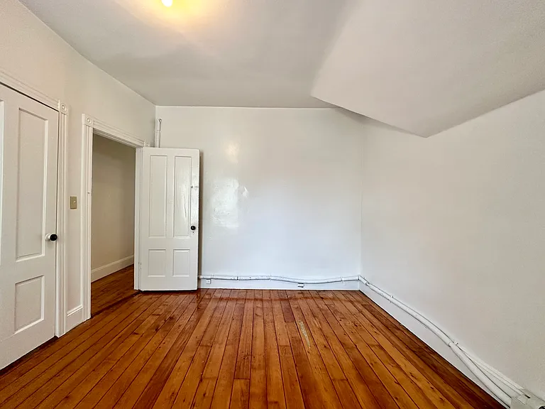 170 Alabama Ave — Photo 27