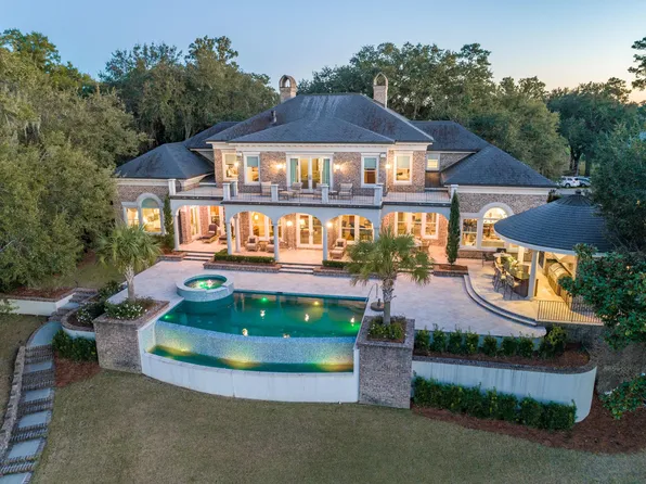 4 Country Club Dr, Charleston, SC 29412