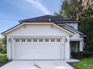 582 Summer Breeze Dr N, Jacksonville, FL 32218