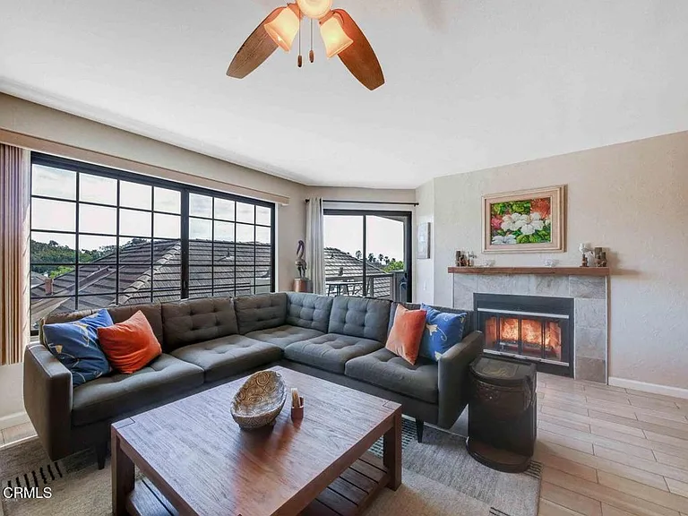 716 Island View Cir — Photo 16