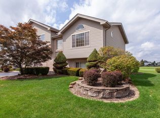 16610 W Apache Dr, Lockport, IL 60441