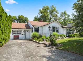 555 E Franklin St, Paxton, IL 60957
