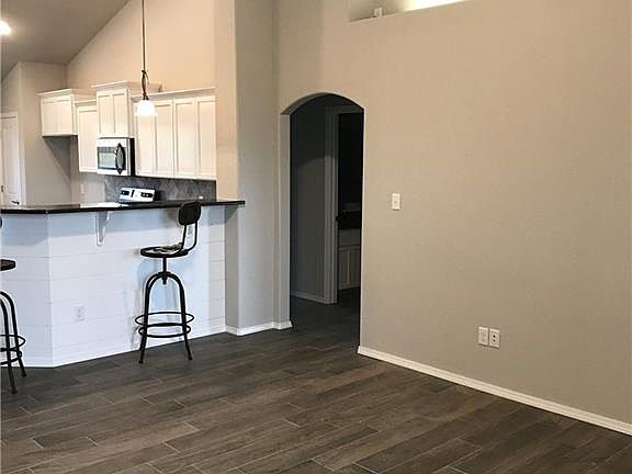 5th image of 1131 Shanna Dr