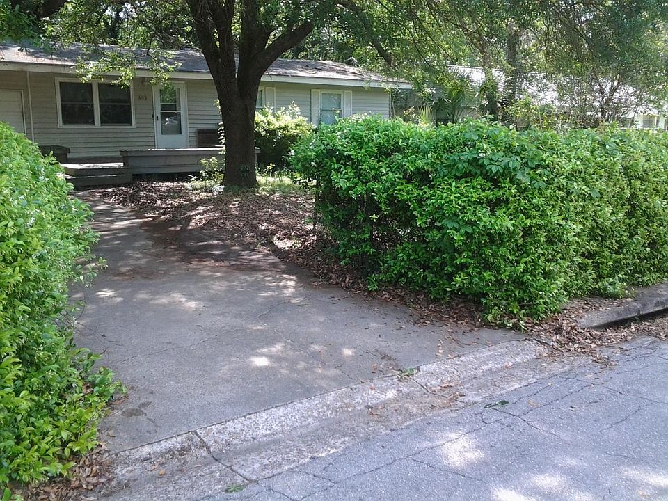 1st image of 409 Berkshire Dr