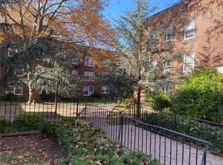 7806 Main St APT 3K, Flushing, NY 11367