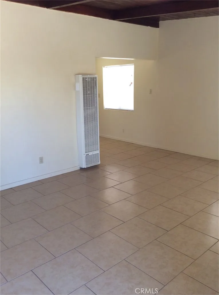 2 bed, 888 sqft, $1,500 — Photo 3