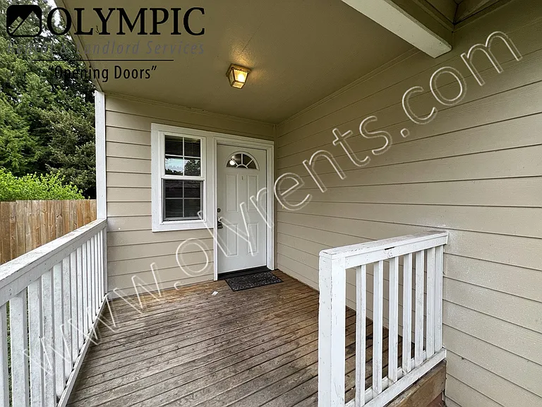 512 N 4th Ave SW #A — Photo 3