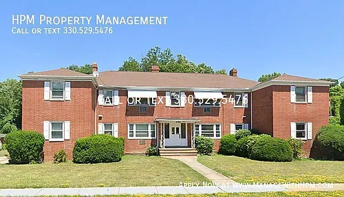 893 S Green Rd #8 Photo 1