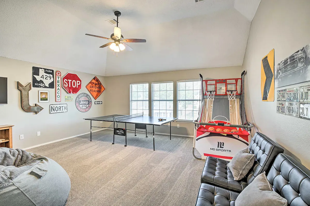 604 Grimsworth Ct — Photo 3
