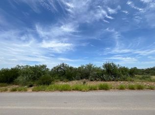 228 Raven St, Zapata, TX 78076