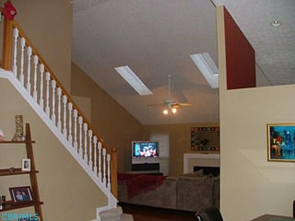 4th image of 7372 Tullymore Dr