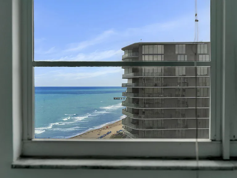 750 N Ocean Blvd #1904 — Photo 24