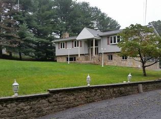 98 Cromwell Hill Rd, Monroe, NY 10950