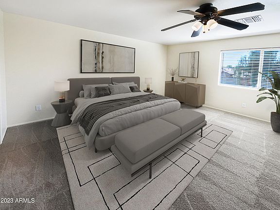 4th image of 494 E DANIELLA Drive