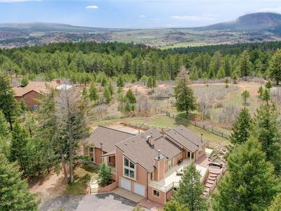 8214 Red Rock Ct, Larkspur, CO, 80118