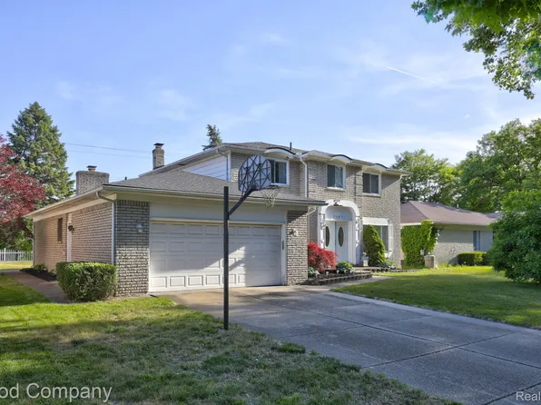 1798 Wilmet Dr, Troy, MI 48085