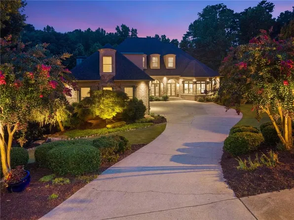2915 Spindletop Dr, Cumming, GA 30041