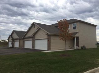 937 Armistead Ln #937-939-941, McHenry, IL 60050