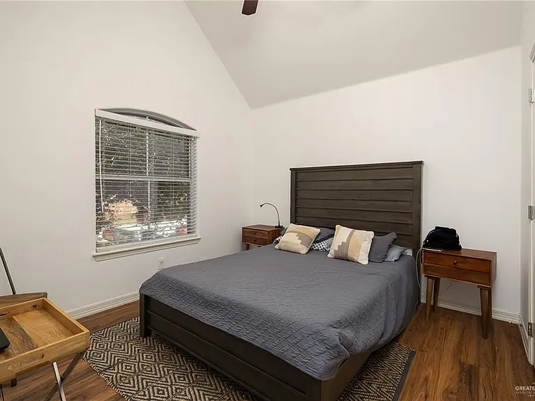 3301 Santa Olivia St — Photo 19