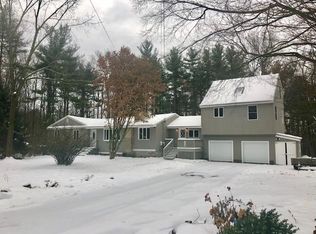 65 Central St, East Hampstead, NH 03826