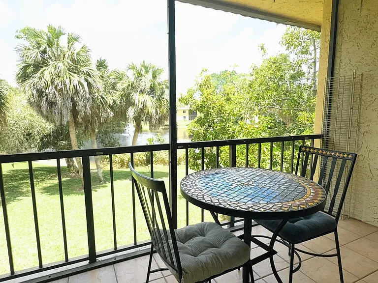 872 SW 9th Street Cir #201 — Photo 14