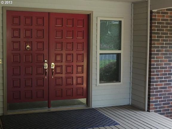 2nd image of 10609 NE 37th Ave