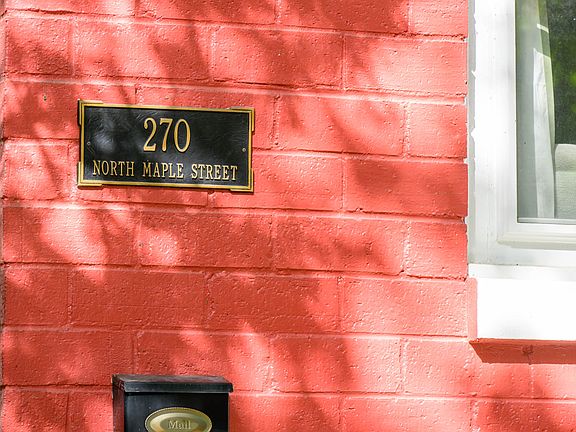 5th image of 270 N Maple St