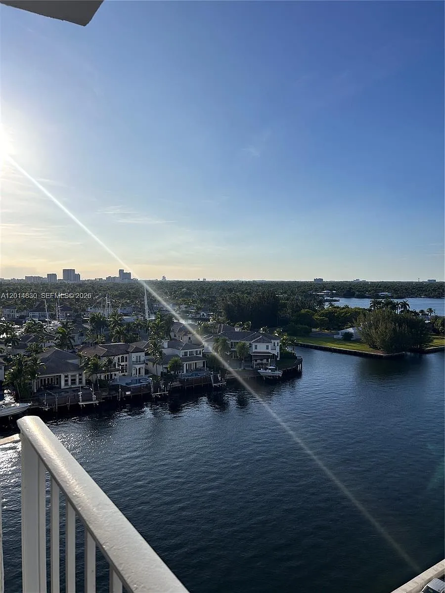 Building Photo - 1410 S Ocean Dr #1203