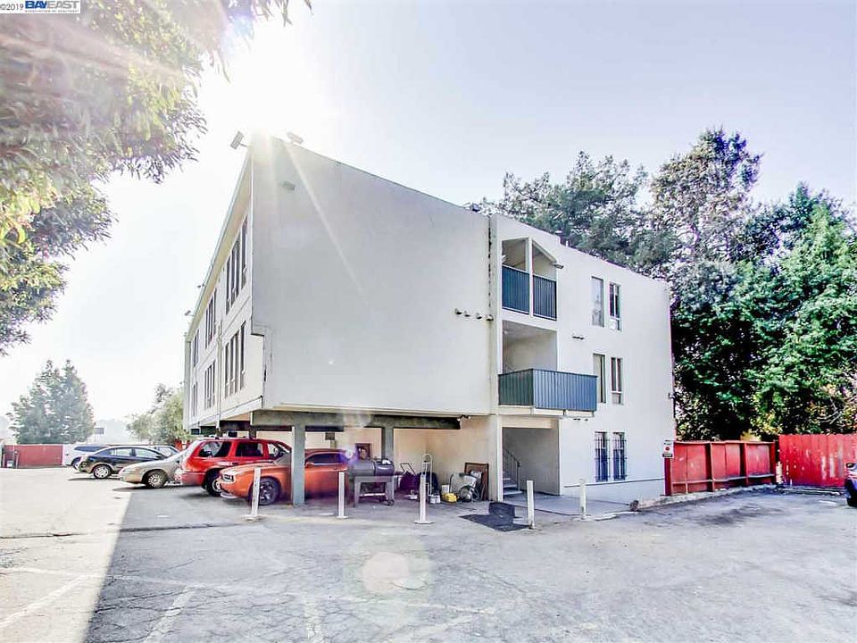 1st image of 7036 Macarthur Blvd