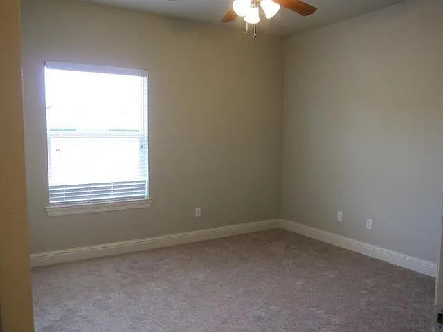 1 bed, 1.0 bath, 746 sqft, $1,250 — Photo 4