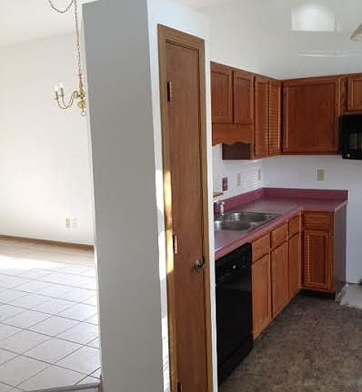 4th image of 1218 Green River Ct