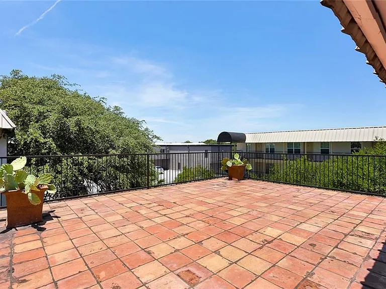 910 Duncan Ln #35 — Photo 18