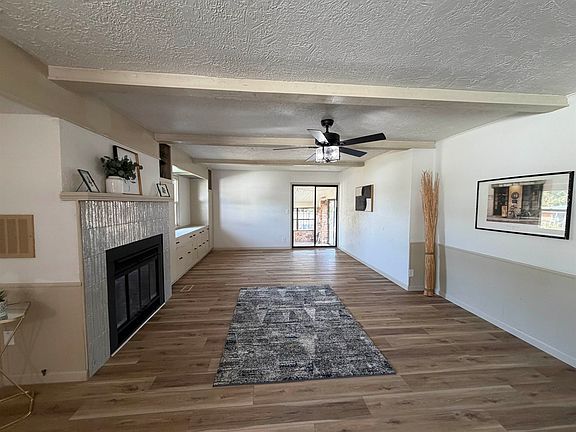 2nd image of 1401 Beverly Dr