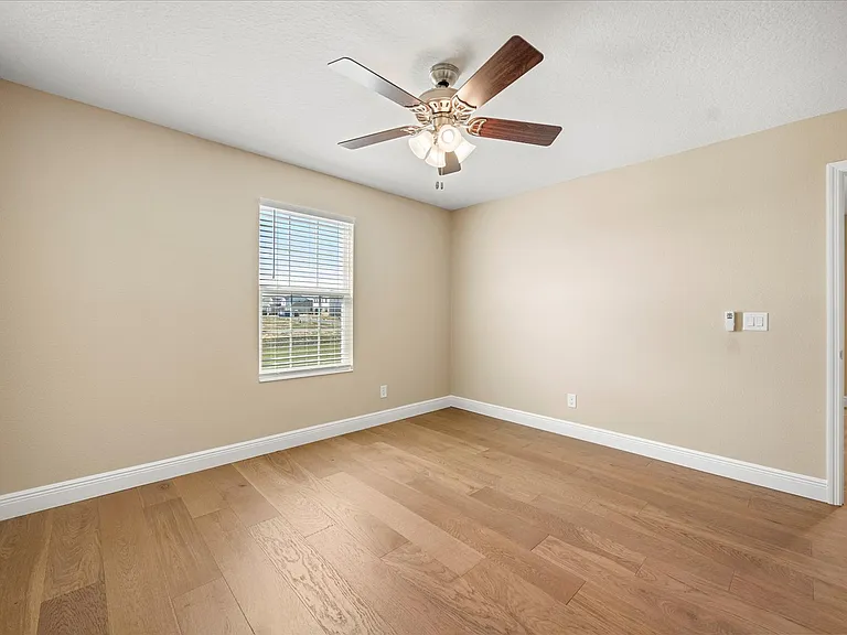 2049 Heart Lake Dr — Photo 26