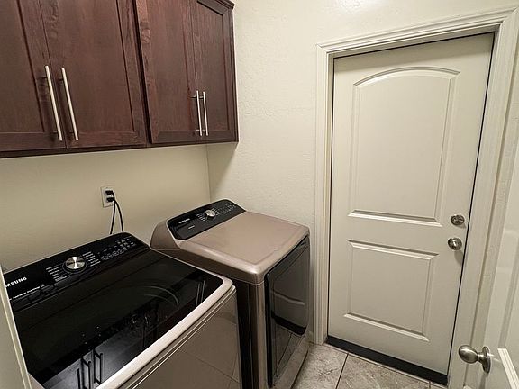 5th image of 3215 N Kent St