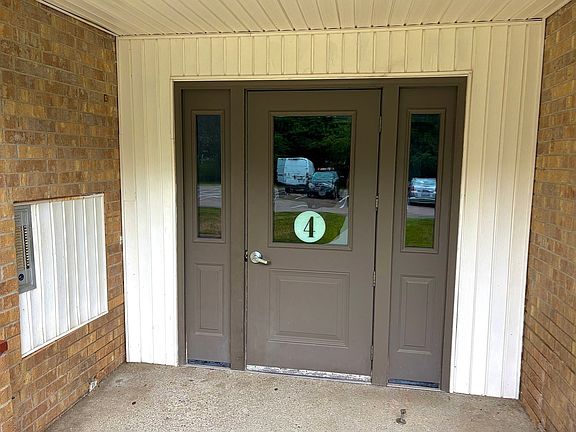 2nd image of 4 Kennedy Ln APT 6