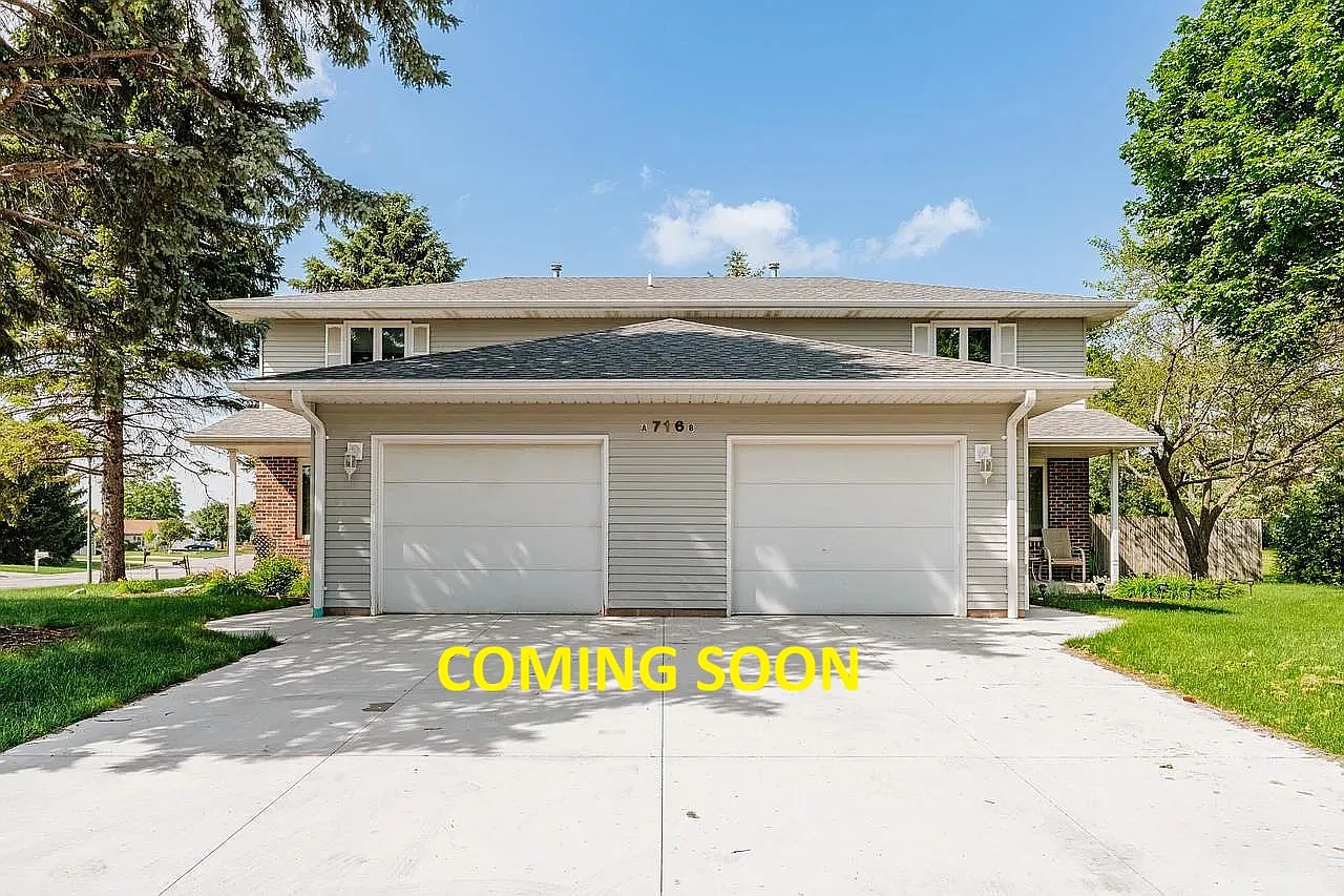 3 bed, 1.5 bath, 1330 sqft, $2,250 — Photo 3