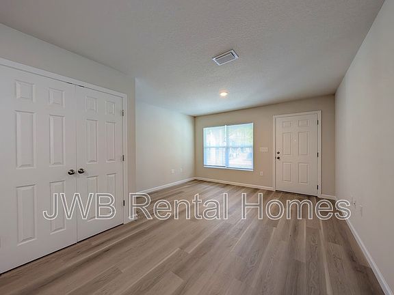 5th image of 1203 Weare St