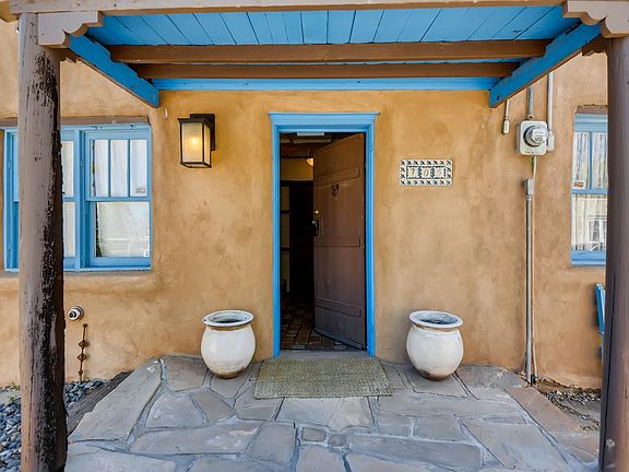 4th image of 705 Galisteo St
