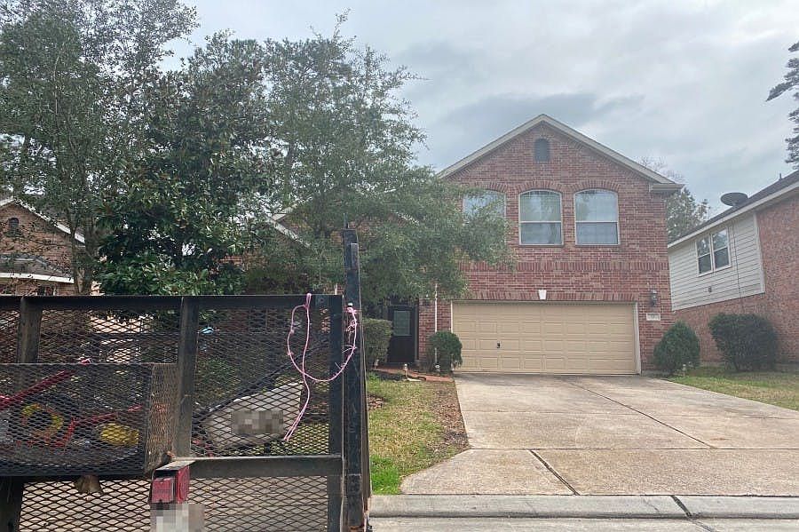 1st image of 11 S Planchard Cir