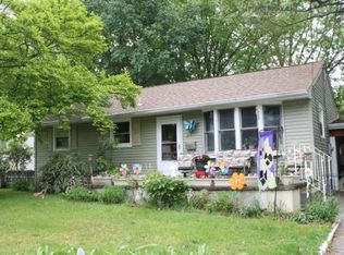 21 Hill Dr, Pine Hill, NJ 08021