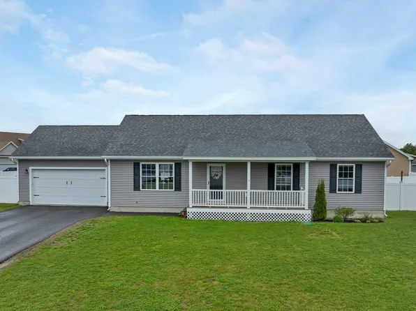 77 Rolling Hills Drive, Tilton, NH 03276
