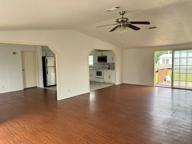 4441 Meadow Ridge Ave — Photo 10