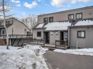 108 Cross Country Ln, Tannersville, PA 18372