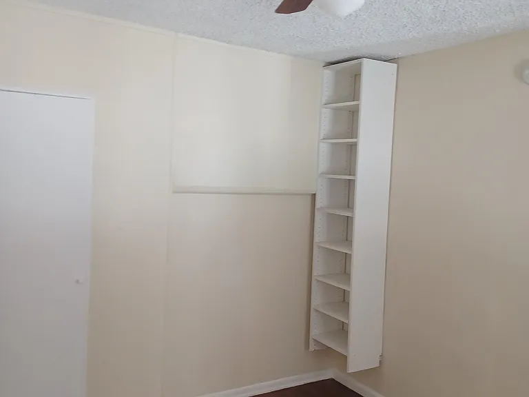 10847 Saticoy St — Photo 14