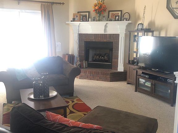 3rd image of 721 Loudon Hill Dr