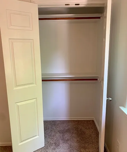 121 Cypress Ct — Photo 8