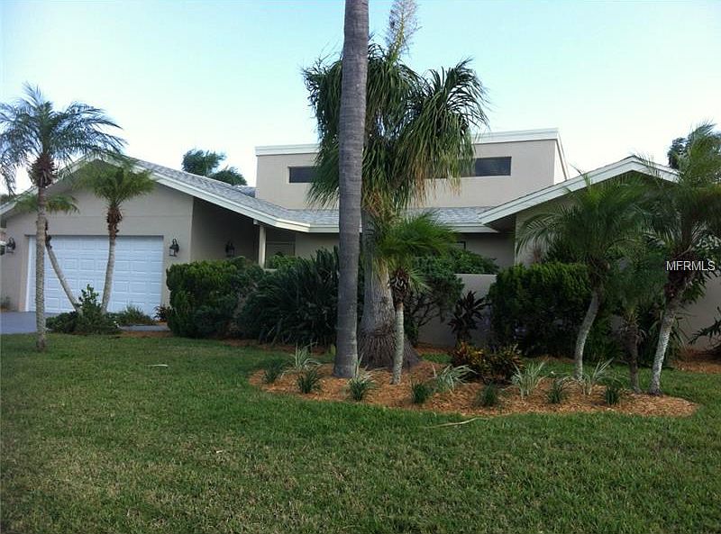 1st image of 970 N Doral Ln